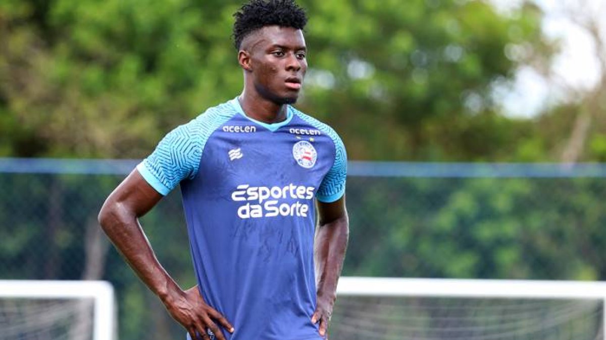 Jhoanner Chávez abrió el marcador en la goleada por 3-0 sobre CRB.