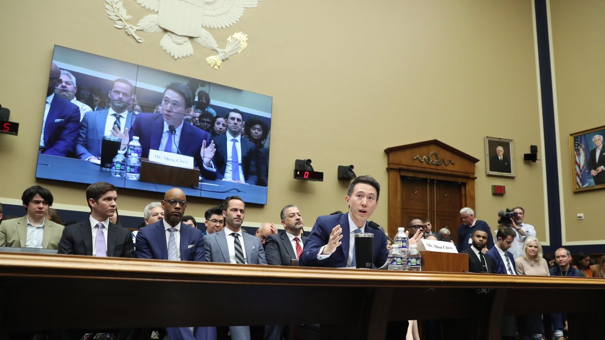 Ejecutivo.- El consejero delegado de TikTok, Shou Zi Chew, en el congreso de Estados Unidos.