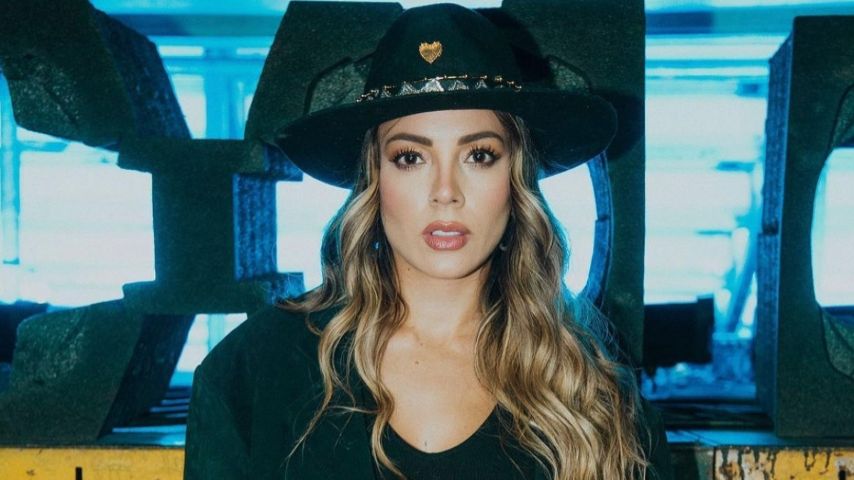 Este es el primer sencillo que presenta la colombiana en este año.