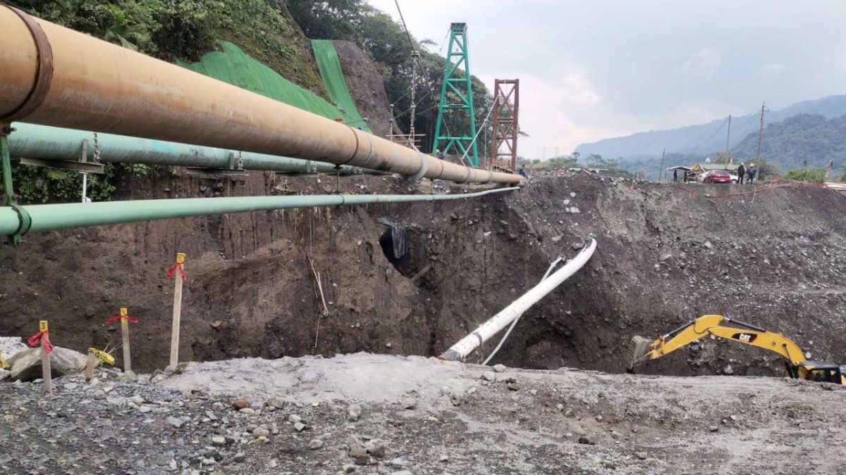Los trabajos para precautelar la infraestructura siguen por parte de Petroecuador.