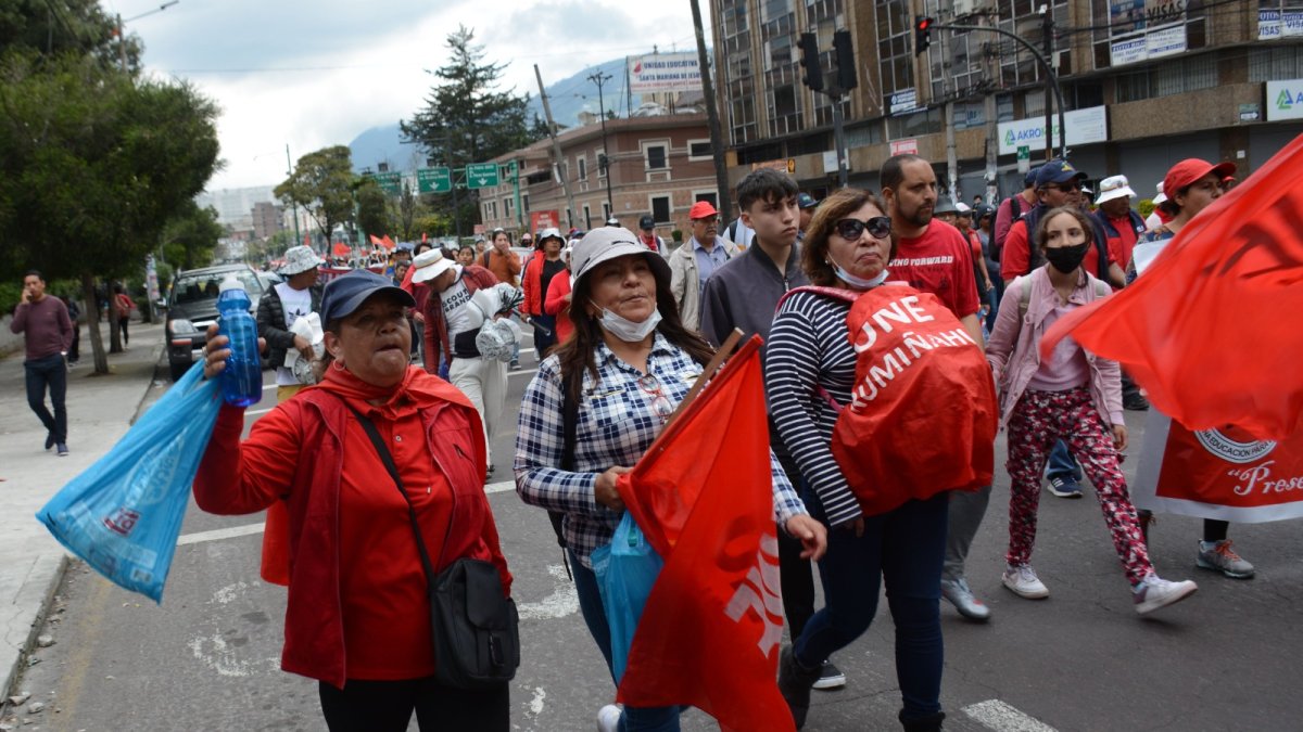 Las agrupaciones que hacen sentir su voz son casi siempre las mismas y con relaciones políticas.