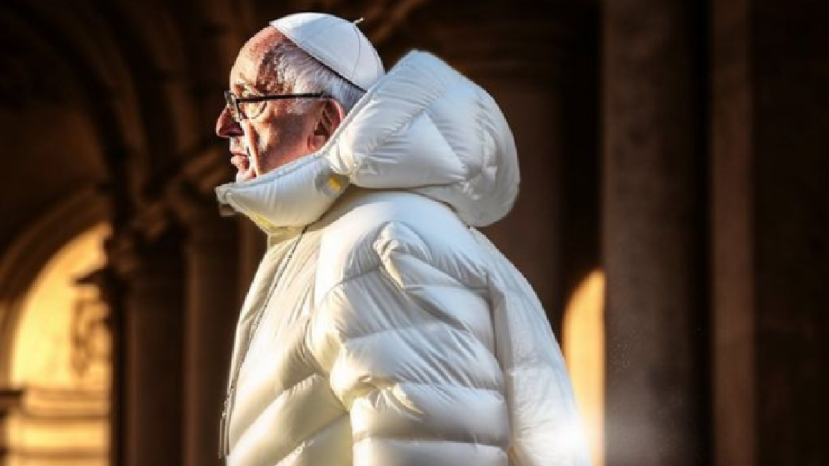 Foto del Papa Francisco manipulada con la Inteligencia Artificial.