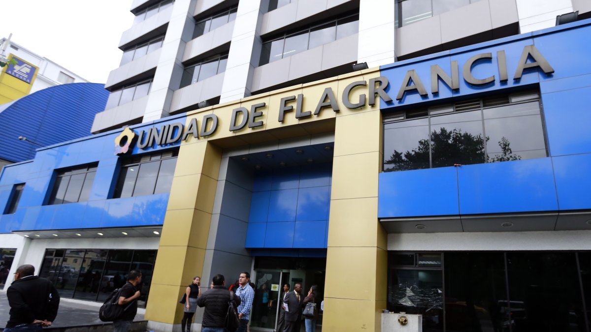 Los dos hombres detenidos fueron trasladados a la Unidad de Flagrancia.