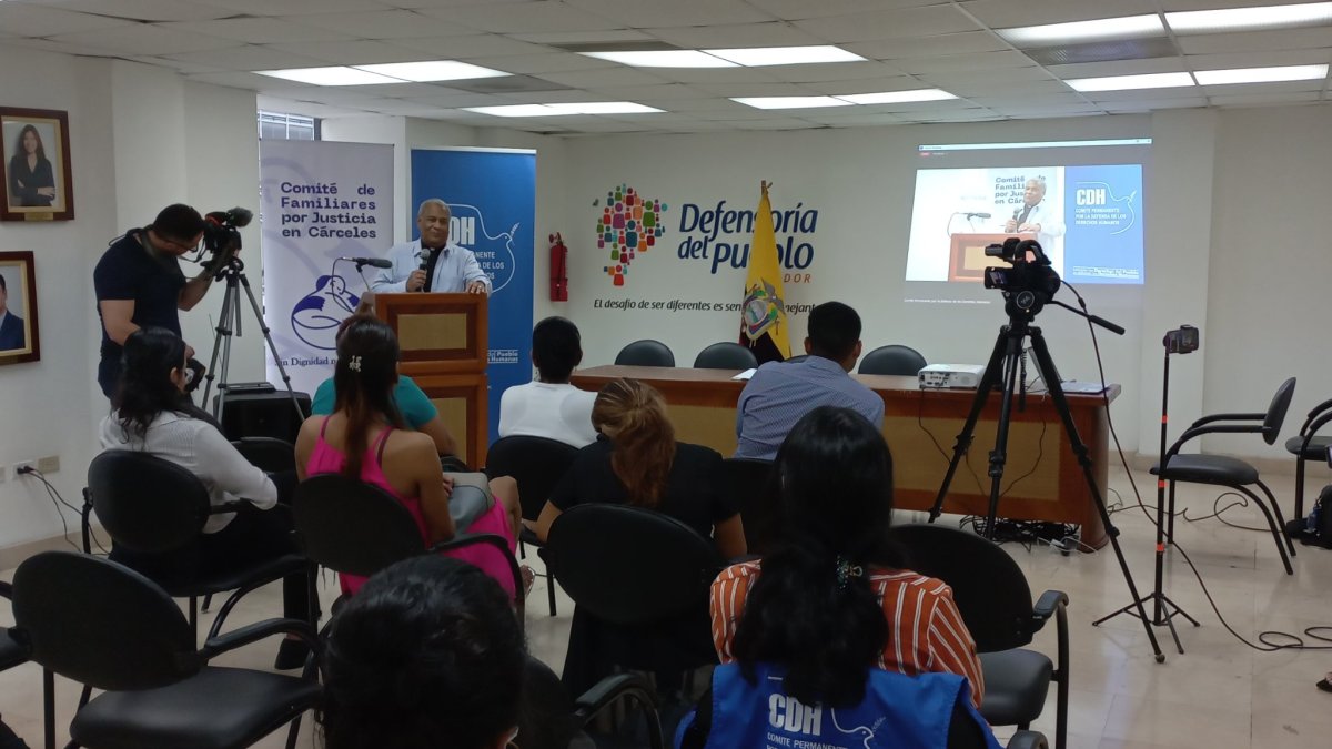 Presentación. La plataforma fue expuesta en las oficinas de la Defensoría del Pueblo en Guayaquil.