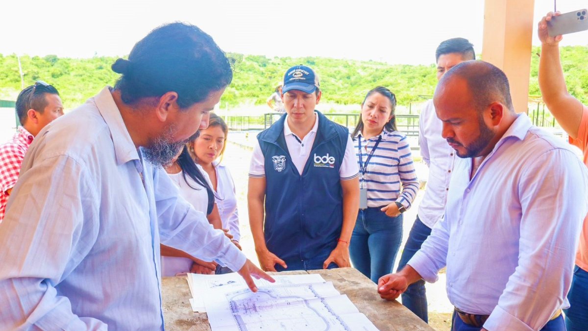 Hecho. La comunidad dio detalles de la planta a personal del BDE, ayer.