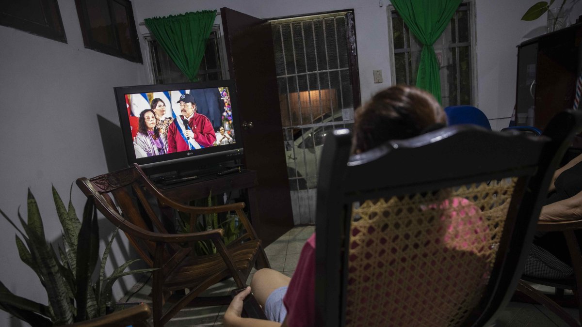 Nicaragua atraviesa una profunda crisis política y social al iniciarse el quinto mandato de Daniel Ortega, cuarto consecutivo y segundo junto a su esposa, Rosario Murillo, como vicepresidenta.