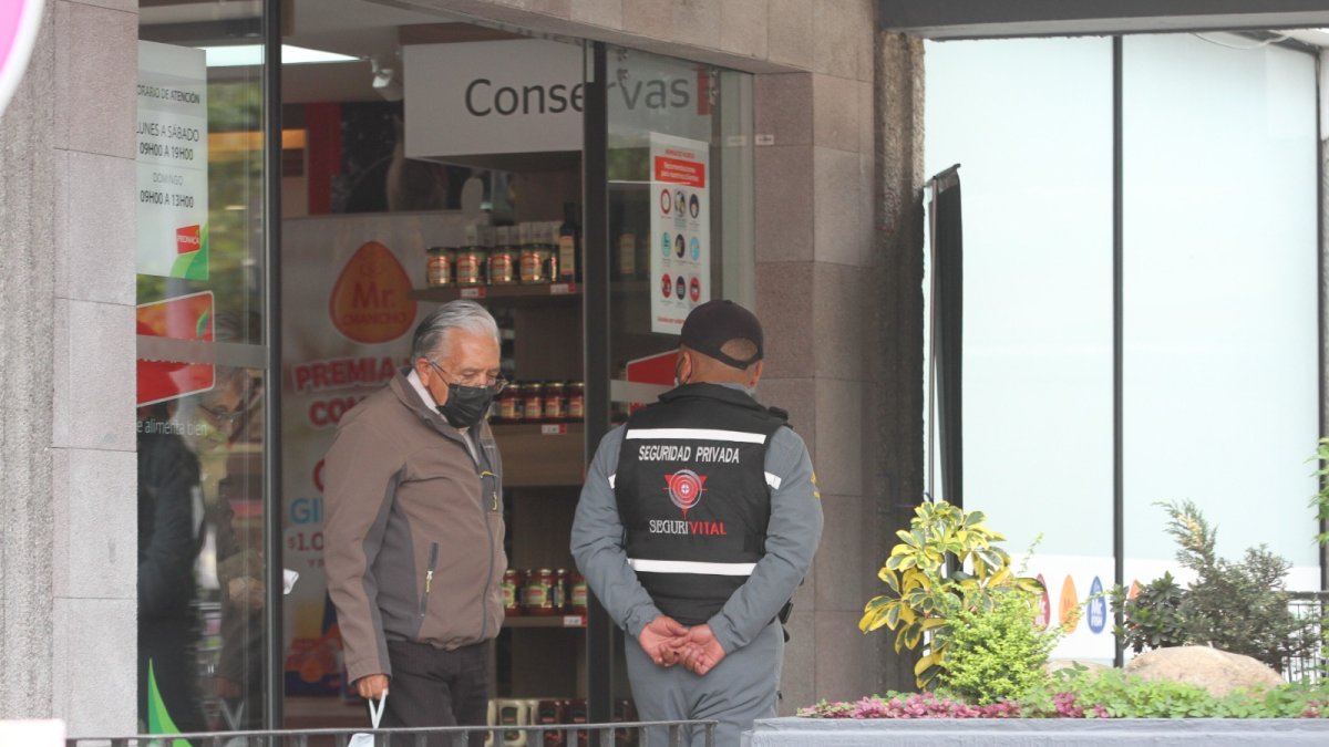 Los guardias privados de seguridad apoyarán desde sus lugares de trabajo.