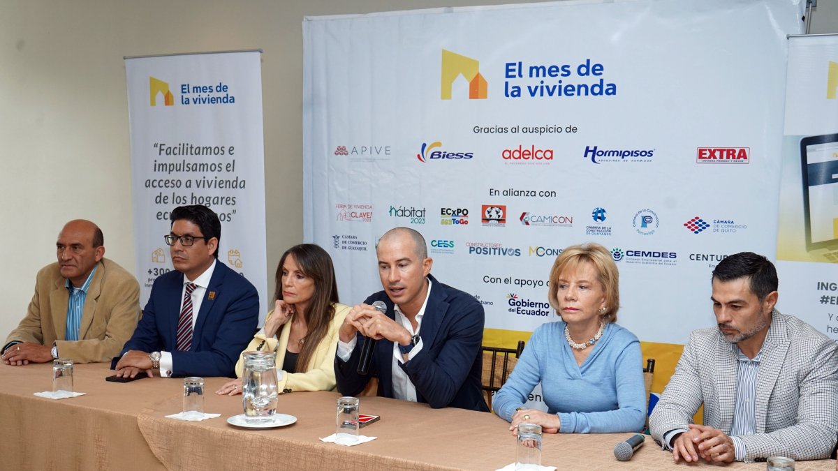 Representantes del sector inmobiliario realizaron la presentación del evento este 30 de marzo de 2023.