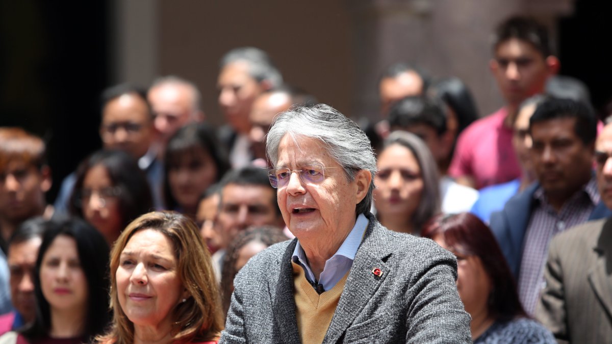 Lasso estuvo acompañado de su esposa y varios ciudadanos. El vicepresidente Borrero no participó.