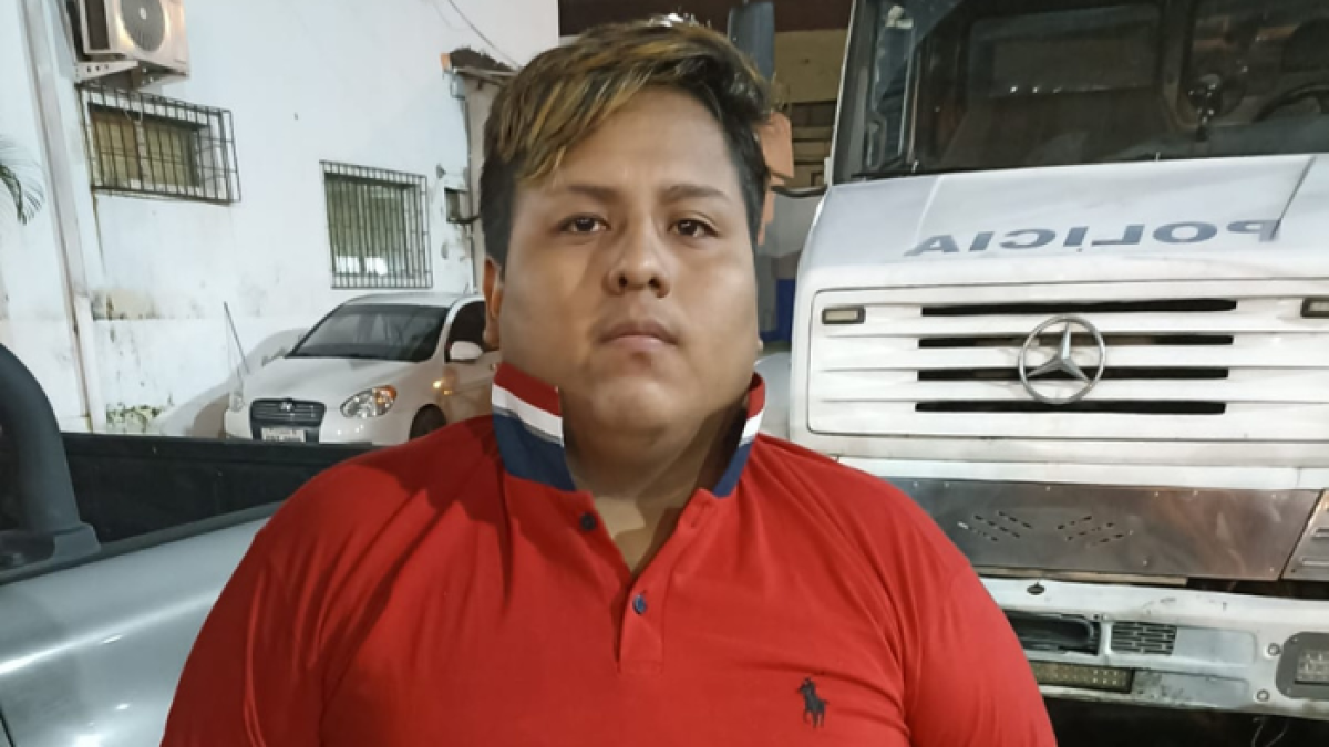 El sujeto habría conducido el vehículo en el que se transportó al hombre al que le colocaron los explosivos.