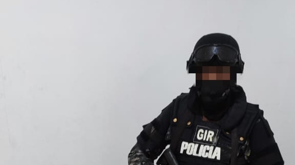 Momento en el que la mujer secuestrada fue liberada por las autoridades.