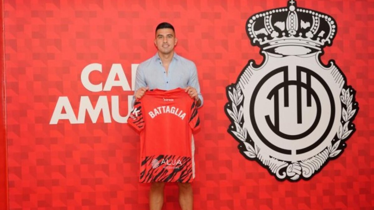 El seleccionado sub-17 gaucho rescindió su contrato en España.