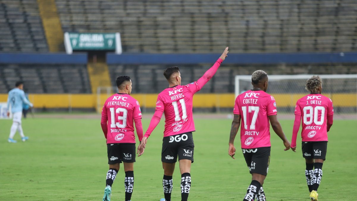 Independiente del Valle disputará por novena ocasión la Copa Libertadores. Los rayados tienen en sus vitrinas dos títulos de la Copa Sudamericana y una Recopa.