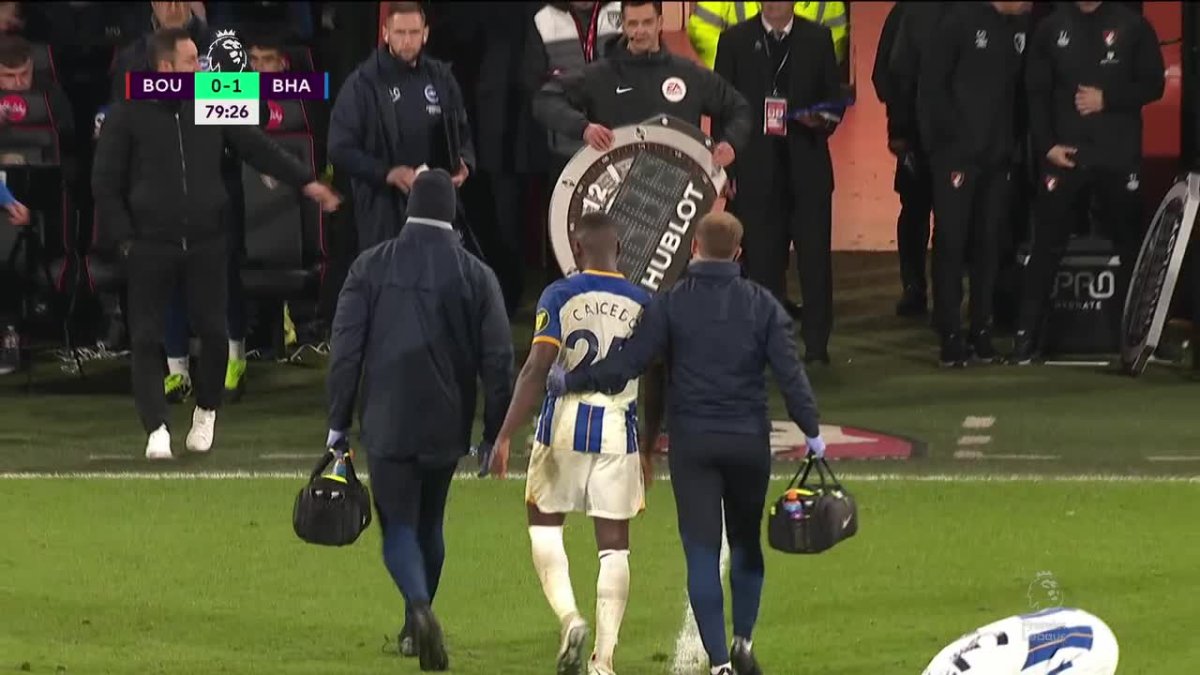 El mediocampista tricolor sufrió una lesión al minuto 79 del partido contra el Bournemouth.