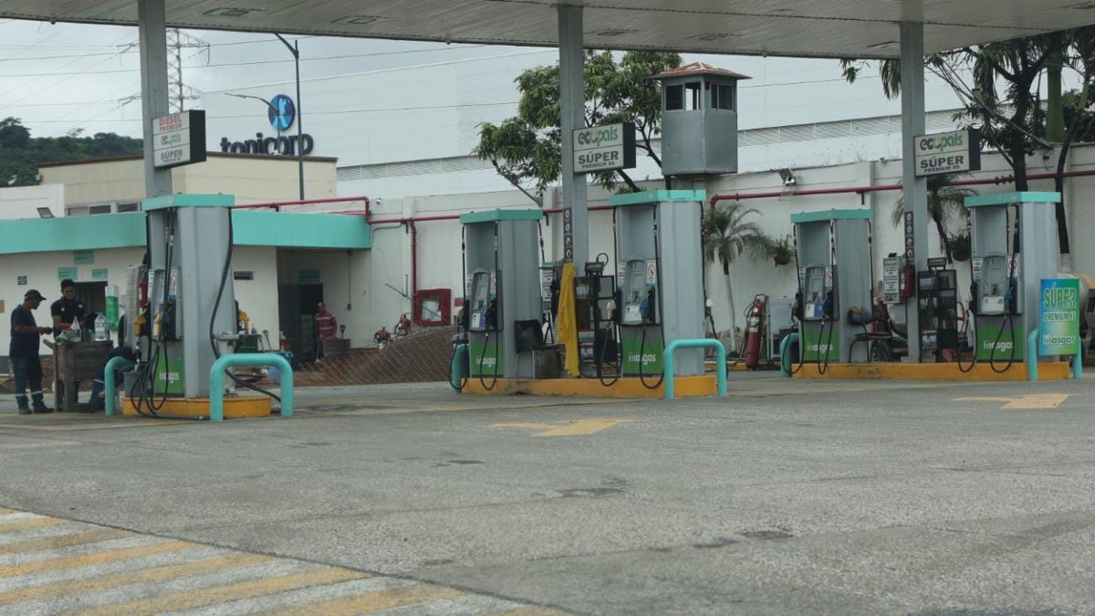 La gasolinera en la que dejaron el explosivo está ubicada en la avenida Orellana frente a pascuales