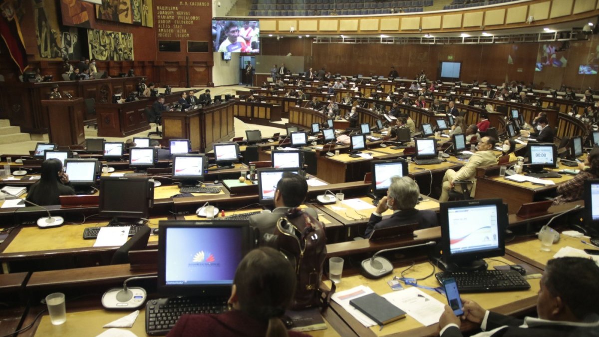 Obligados. Los asambleístas están en el grupo de los sujetos que deben reportar las operaciones nacionales o internacionales de más de $ 10.000.