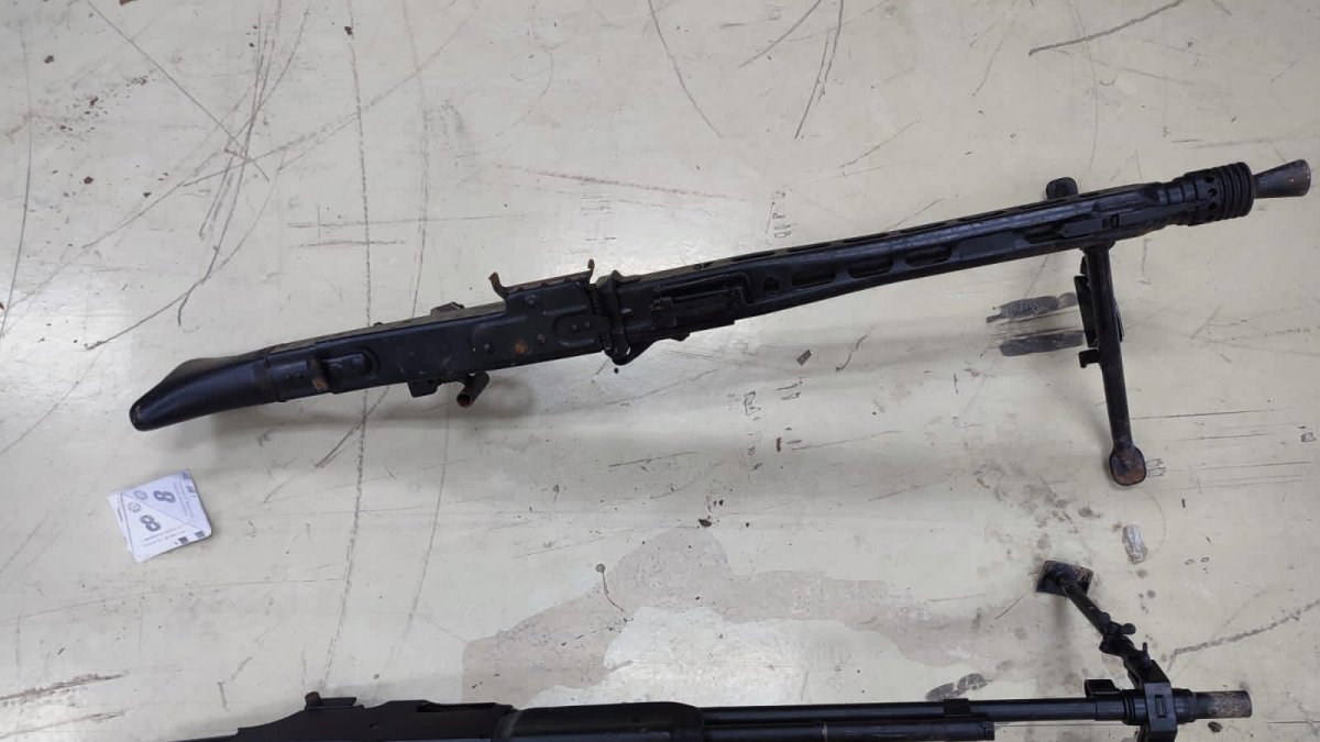 La banda se dedicaba a la recepción de armamento tipo fusiles.