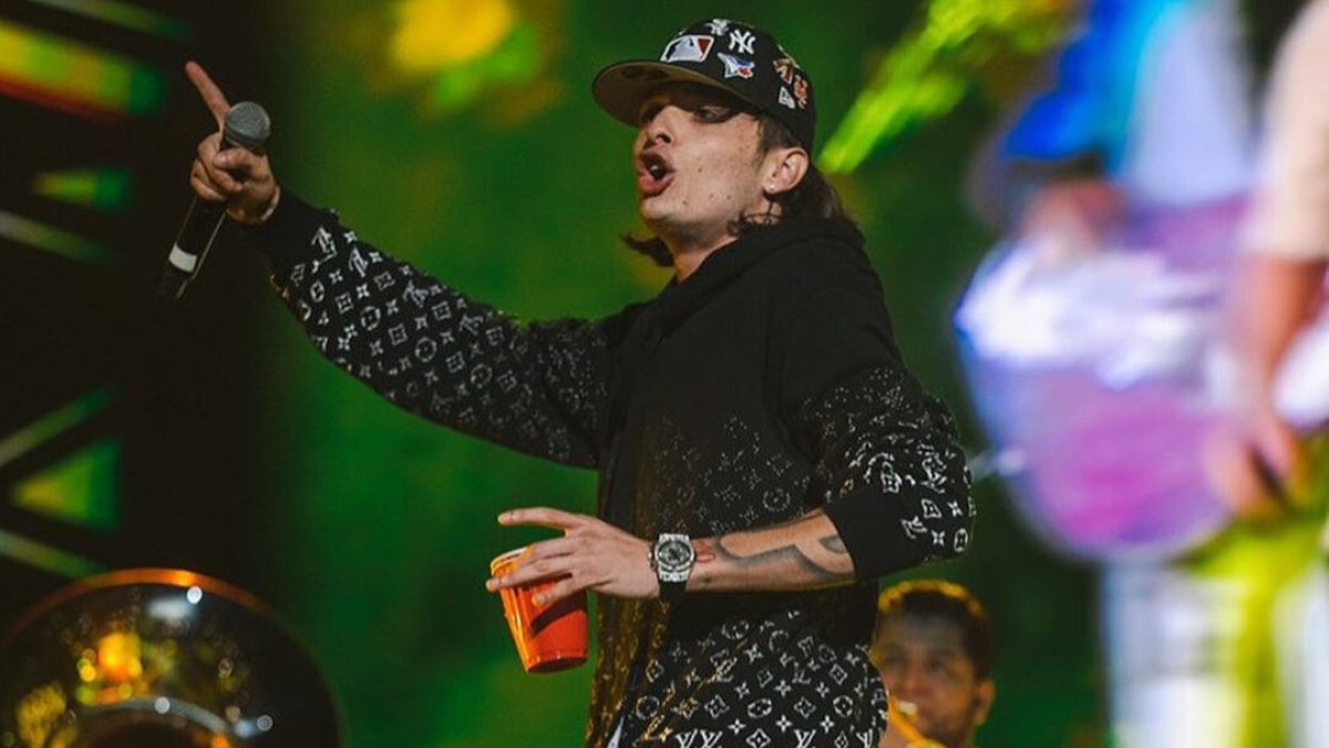 Hace unas semanas tocó por primera vez en el Foro Sol invitado por Grupo Firme.