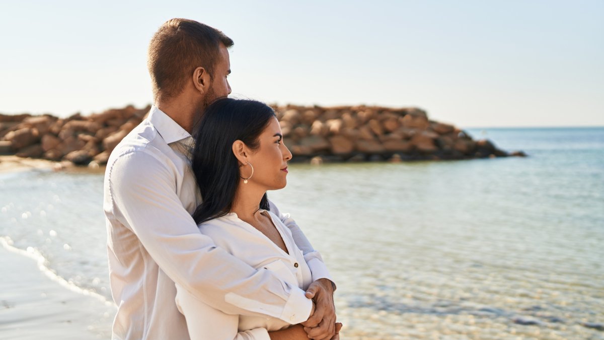 No necesita de mucho para hacer a una mujer feliz.