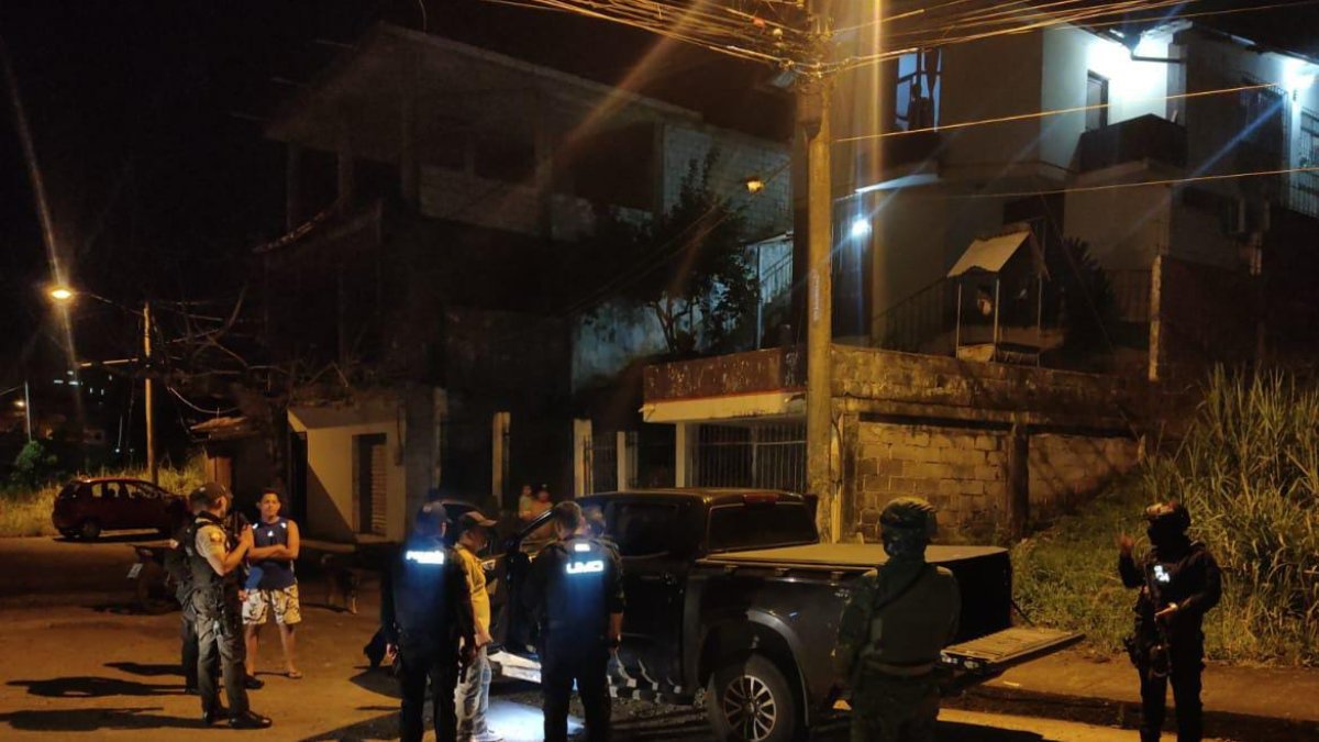 Móvil. En este vehículo se desplazaba el presunto secuestrador junto a la víctima que fue localizada fortuitamente por las Fuerzas Armadas