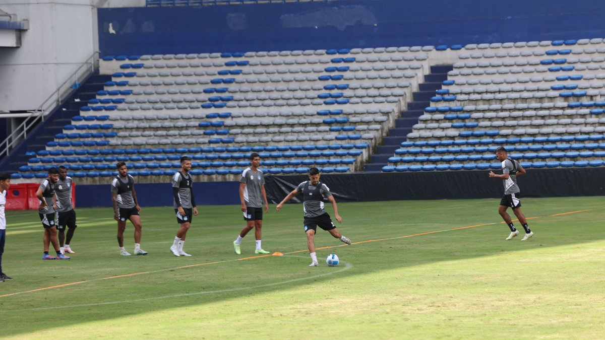 El elenco millonario se alista para enfrentar al campeón del fútbol ecuatoriano.
