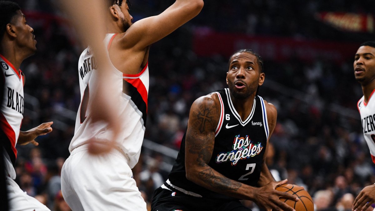 Kawhi firmó 27 puntos, ocho rebotes y cuatro asistencias.