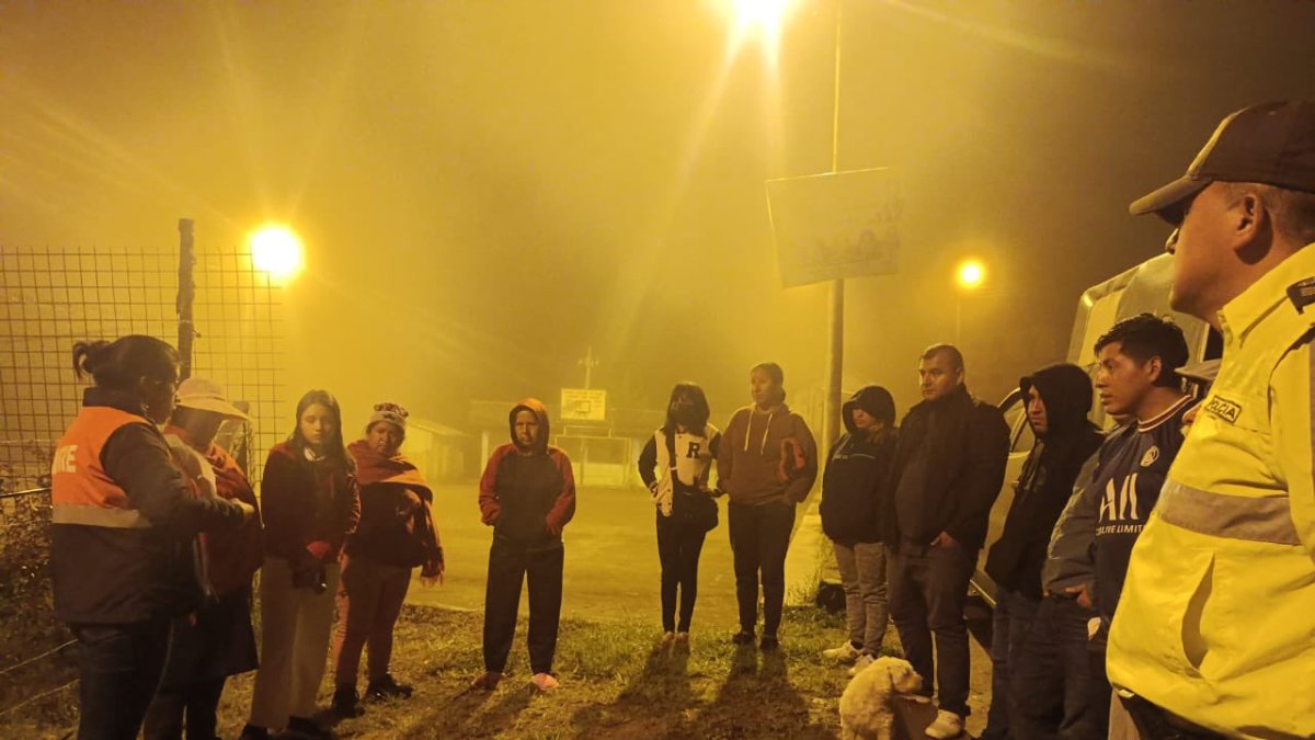 Disponen evacuación de Huigra por prevención.