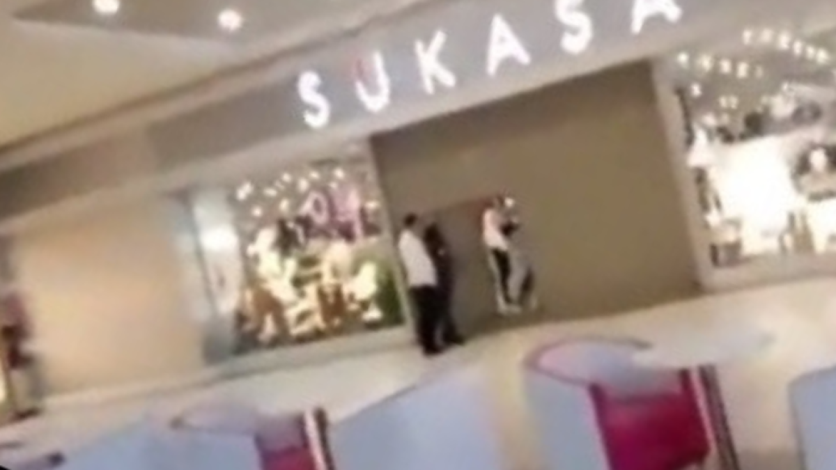 Operativo en el Mall del Sol.