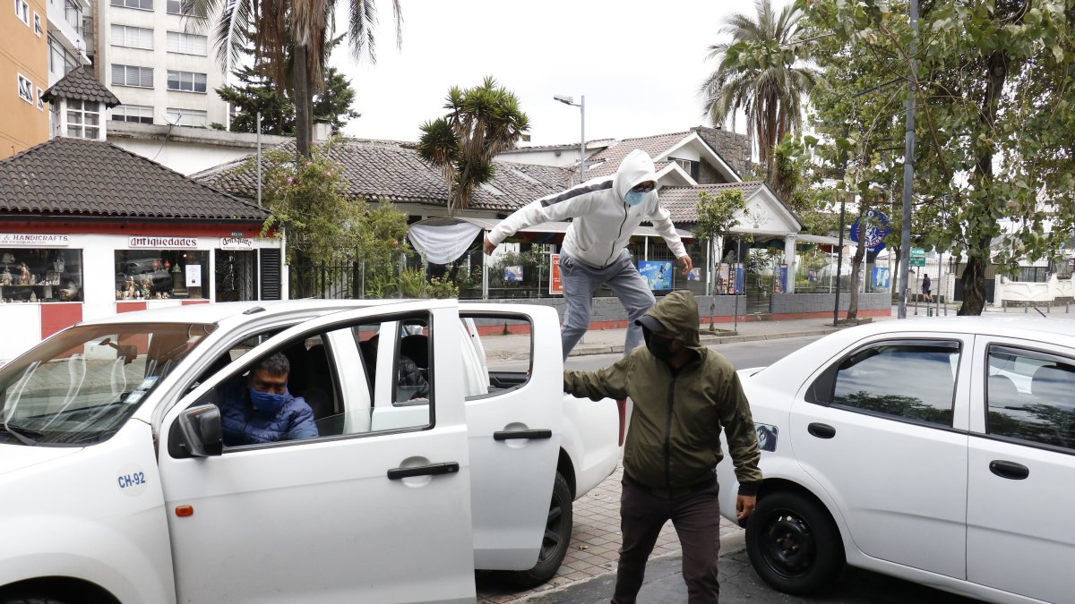 Los grupos delictivos operan en cuadrillas. Llegan a domicilios con conocimientos previos del entorno, para lograr sus objetivos en poco tiempo. (Recreación)