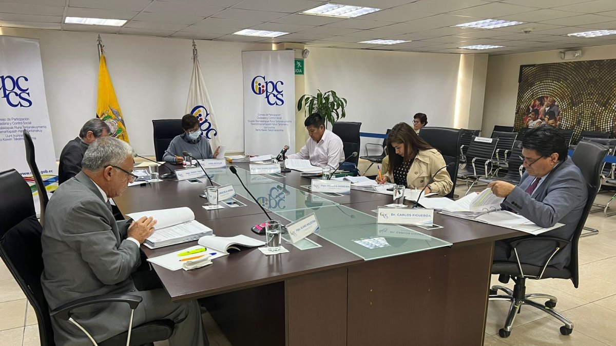 El fallo también dispone renovar la comisión ciudadana de selección.