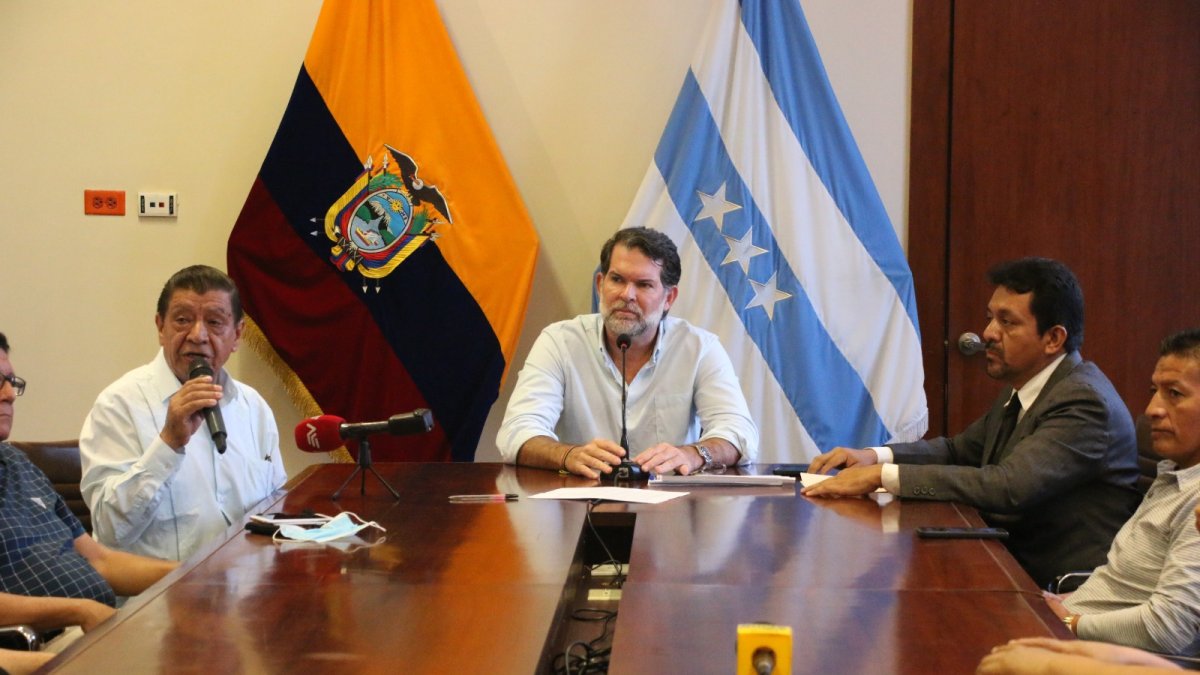 4.300 comerciantes que integran el área comercial están organizados y unidos para precautelar la seguridad.