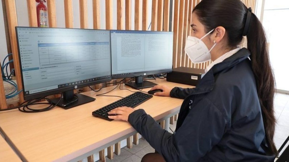 Servicio. Los usuarios pueden acudir a la página web.