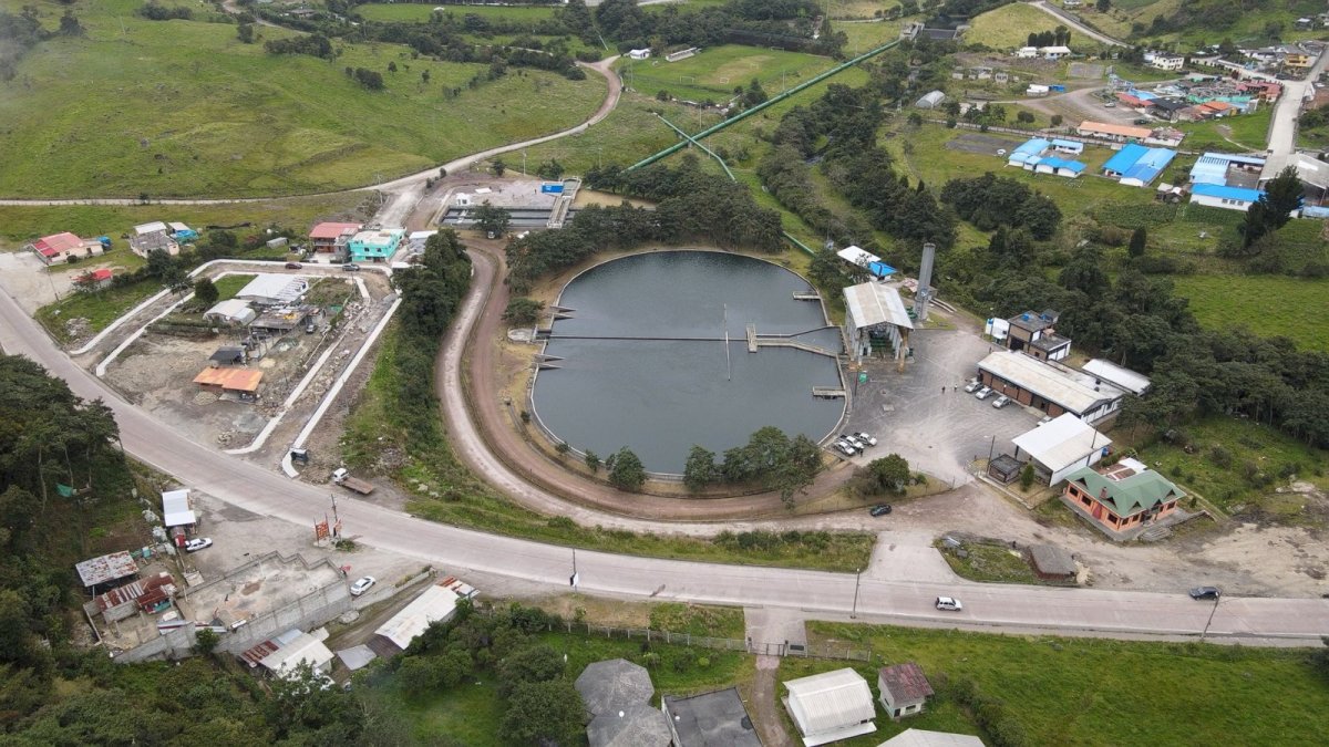 El Sistema Papallacta inició sus operaciones a partir del año 1990, incluidas las estaciones de bombeo.