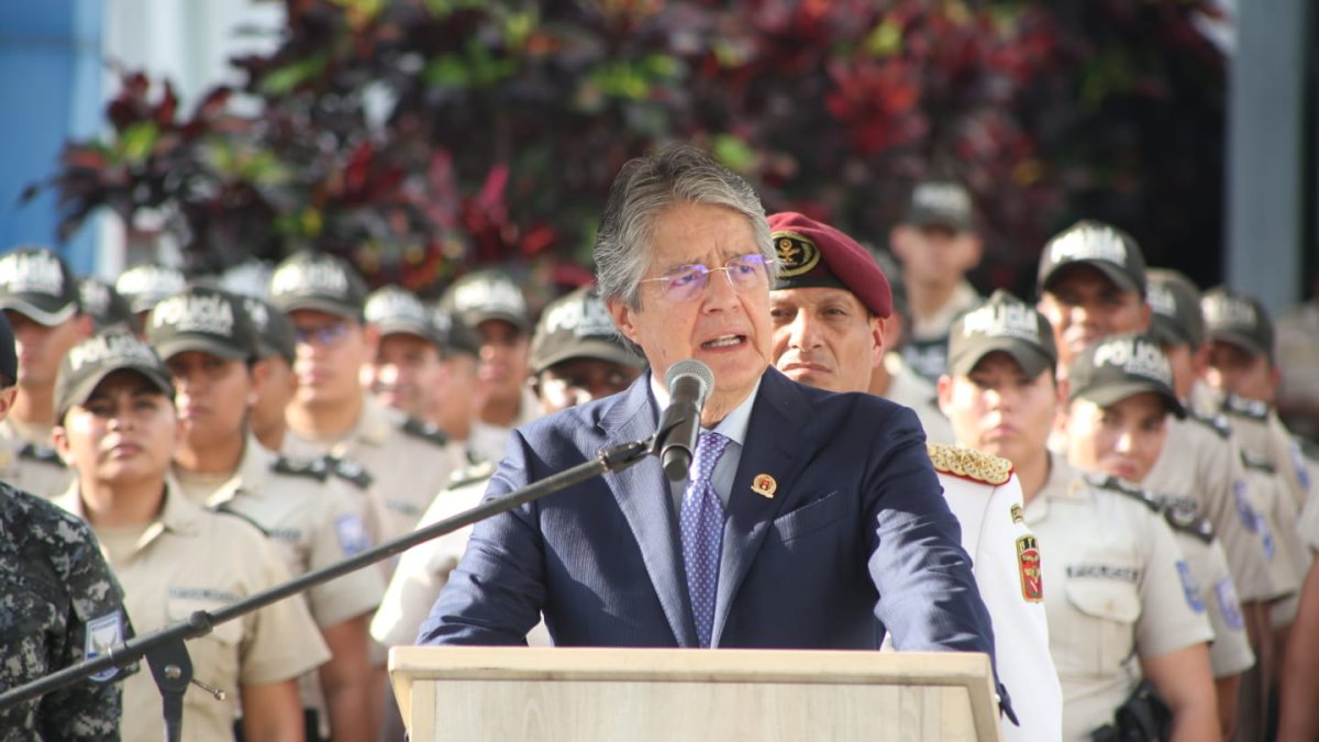 El presidente demandó que en el menor tiempo posible se encuentre a los responsables de las muertes violentas en los exteriores de la Penitenciaría del Litoral.