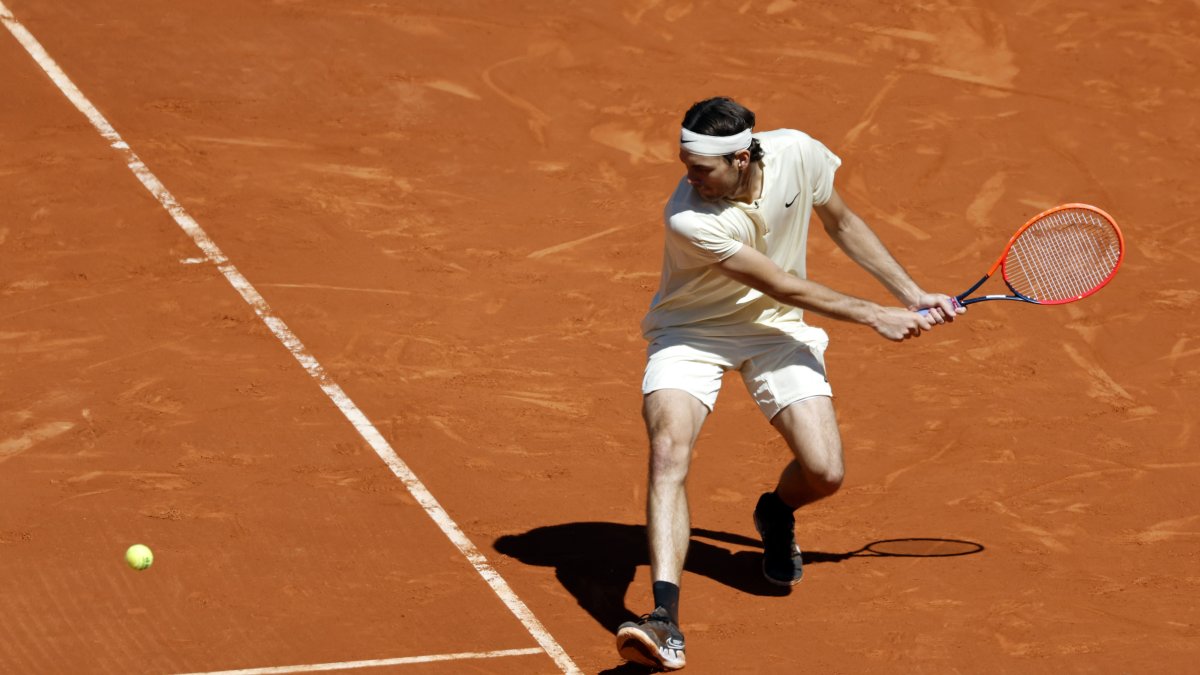 Fritz eliminó a Tsitsipas y va por el ruso Andrey Rublev.