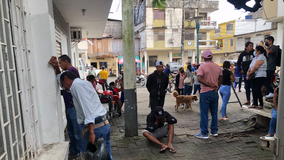 Babahoyo. Los familiares llegaron para identificar el cuerpo.