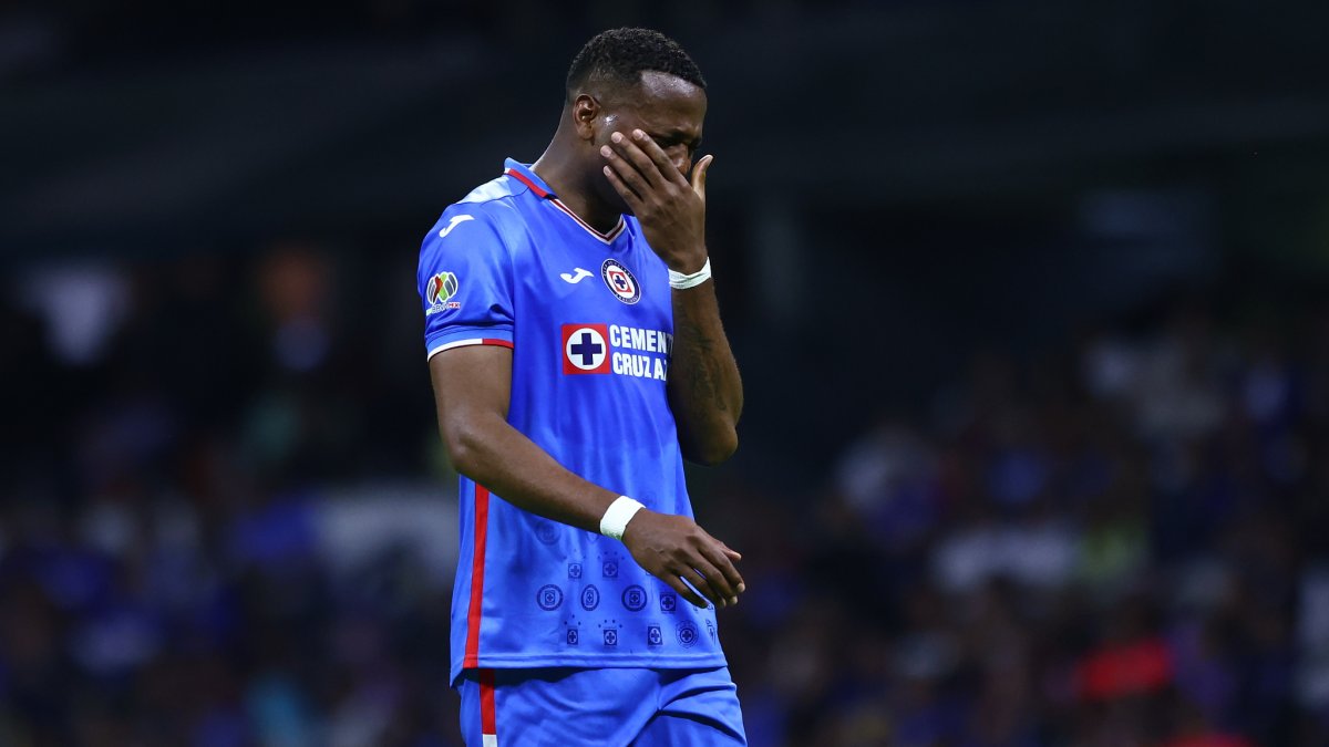 El ecuatoriano Michael Estrada rompió en llanto al confirmarse su expulsión.