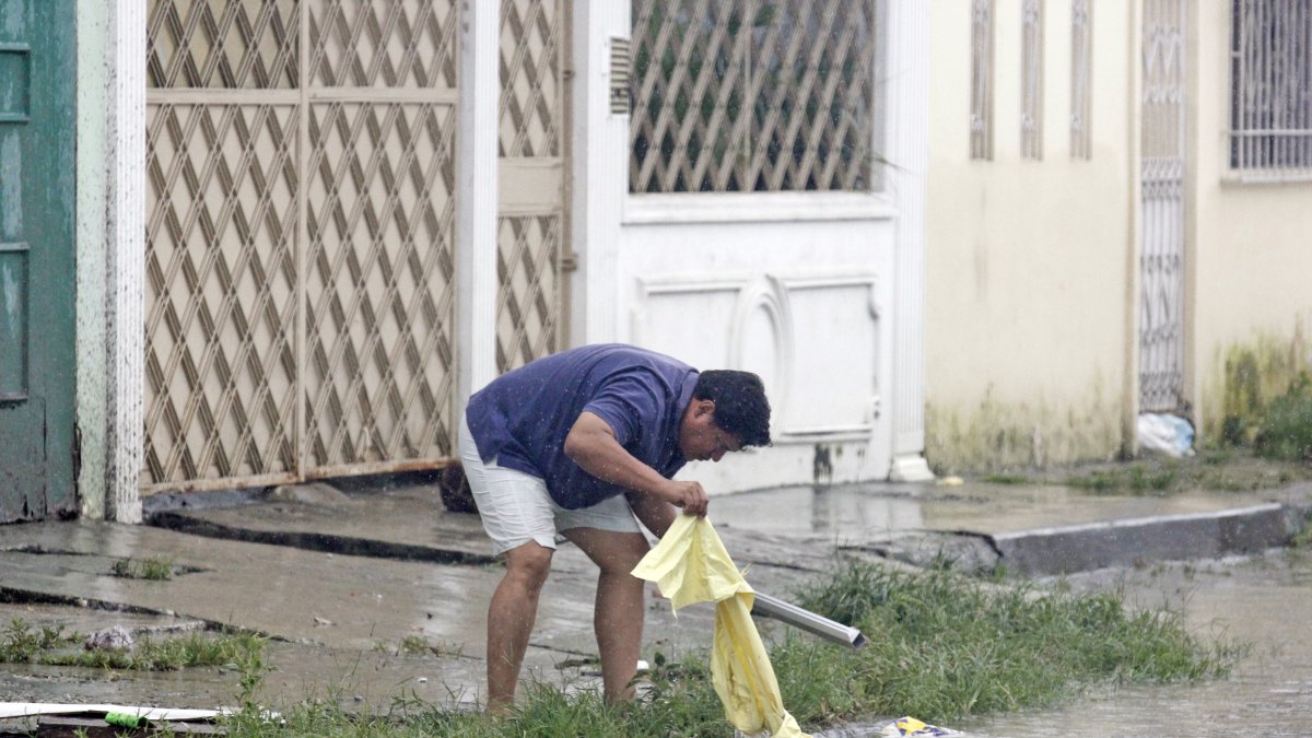 Vulnerabilidad. En algunos sectores de la ciudad el sistema de aguas lluvias y drenaje no es óptimo por lo que impide que el agua corra y con ello se inunde.