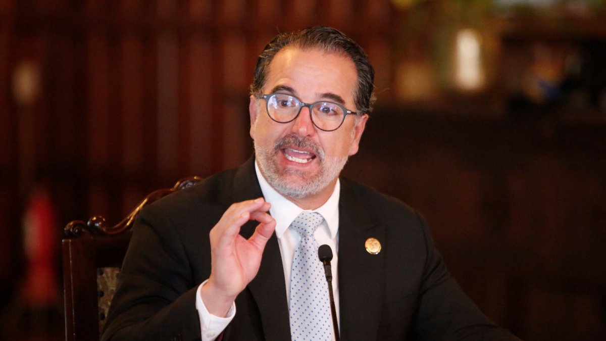 Autoridad. El canciller ecuatoriano Gustavo Manrique lamentó el hecho.