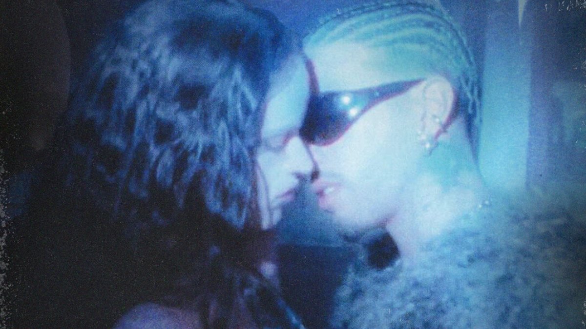 El videoclip está por llegar a los 3 millones de reproducciones en Youtube.