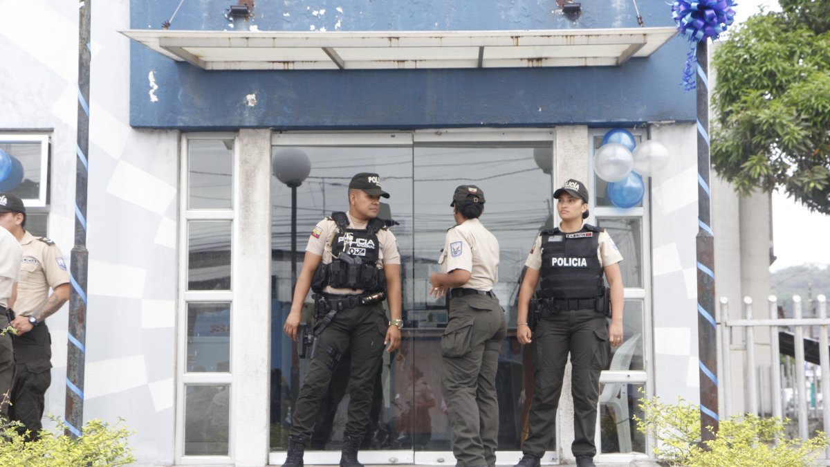 Dato. El Comité de Derechos Humanos patrocina legalmente a servidoras públicas en estado de gestación.