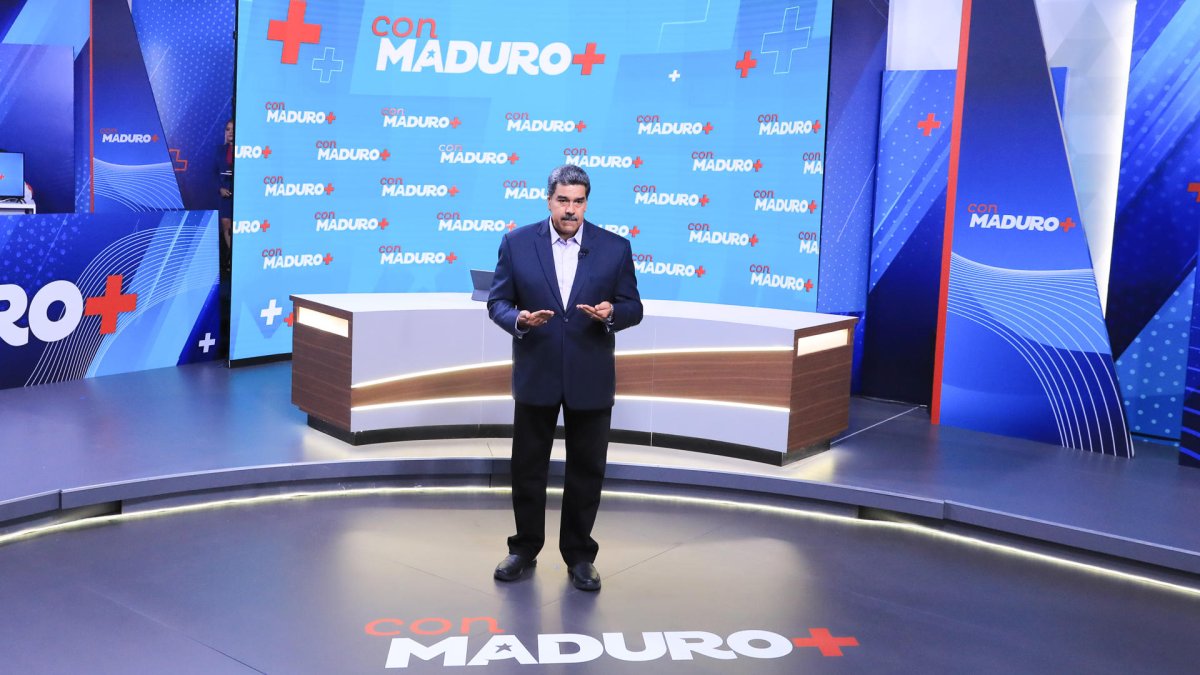 Nicolás Maduro, presidente de Venezuela, durante su participación en un programa de televisión, en Caracas (Venezuela).