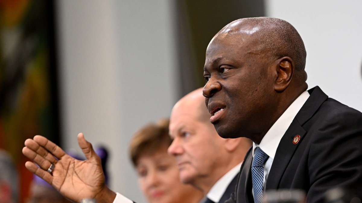 Ejecutivo.- El director general de la Organización Internacional del Trabajo (OIT), Gilbert Houngbo.