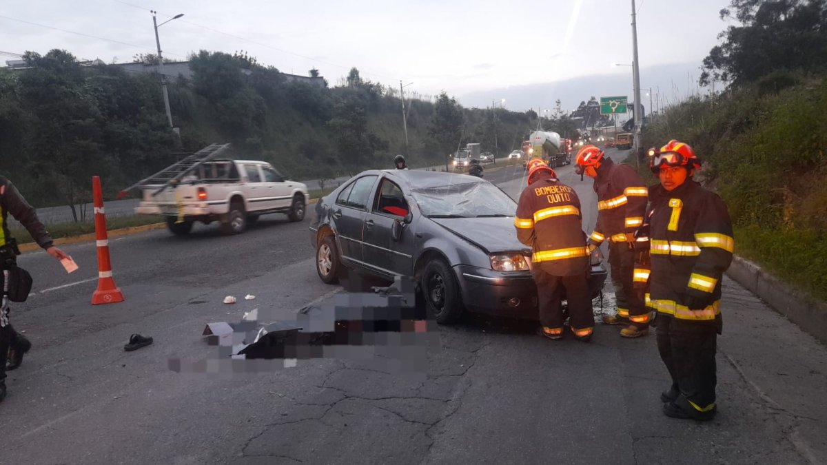 El conductor del vehículo al parecer no llevaba puesto el cinturón de seguridad.