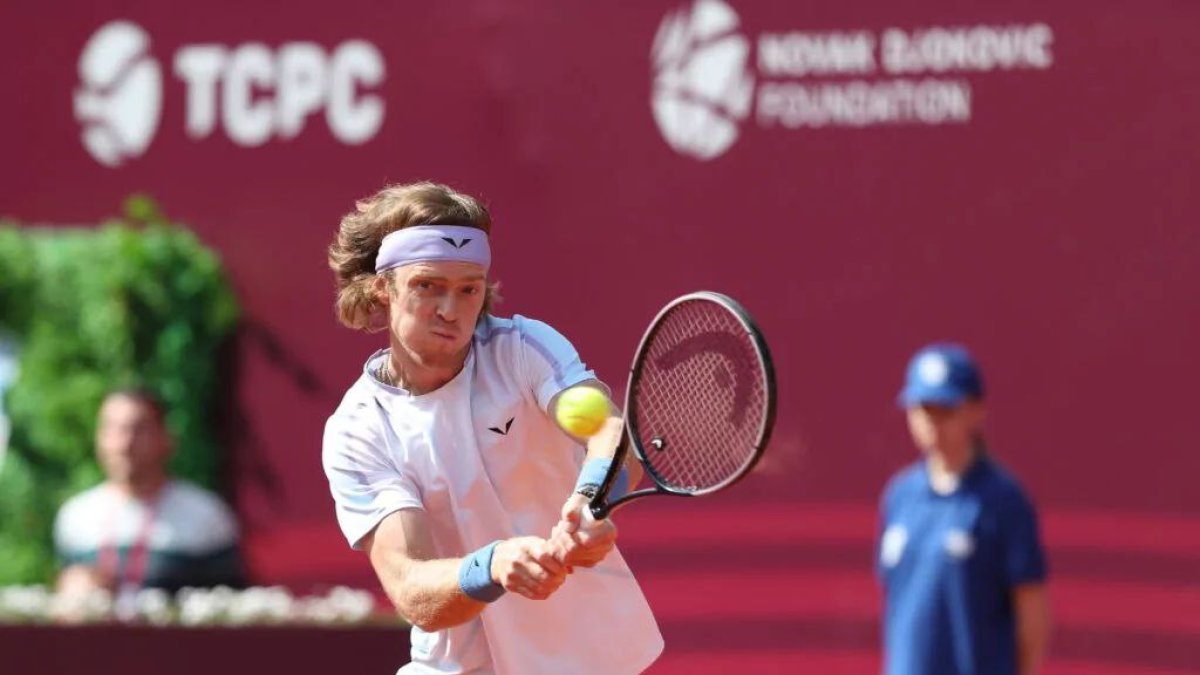 Andrey Rublev buscar seguir con esa buena racha de victorias.