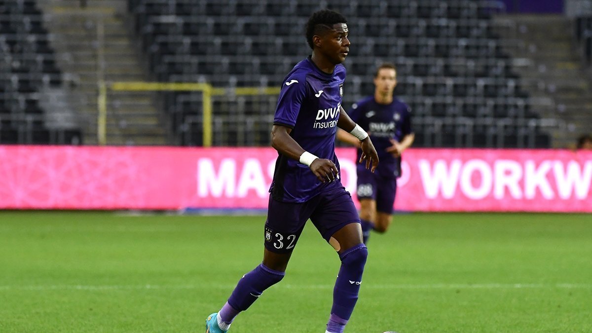 El delantero ecuatoriano se despide del torneo europeo.