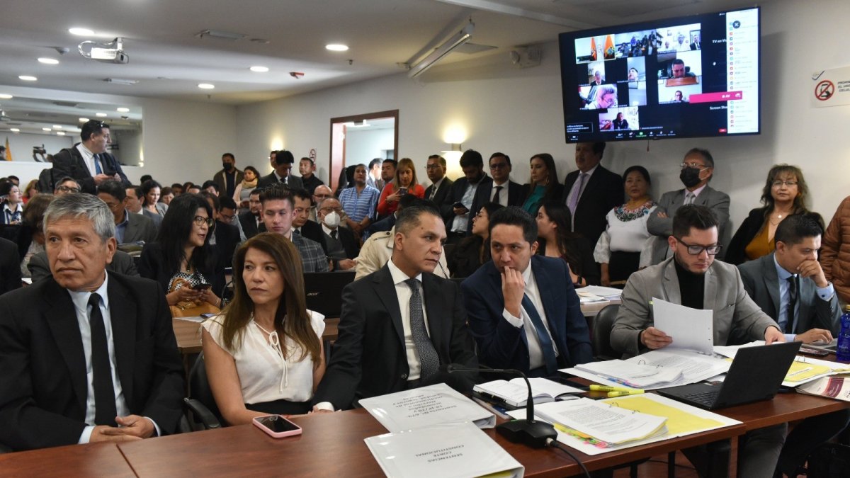 Diligencia. El primer día de audiencia el auditorio del Complejo Judicial lució repleto de funcionarios y abogados.