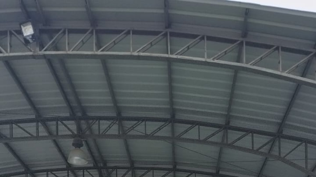 La Policía Nacional junto a la Agencia Metropolitana de Tránsito aseguran haber encontrado el vehículo que habría ocasionado el siniestro de tránsito