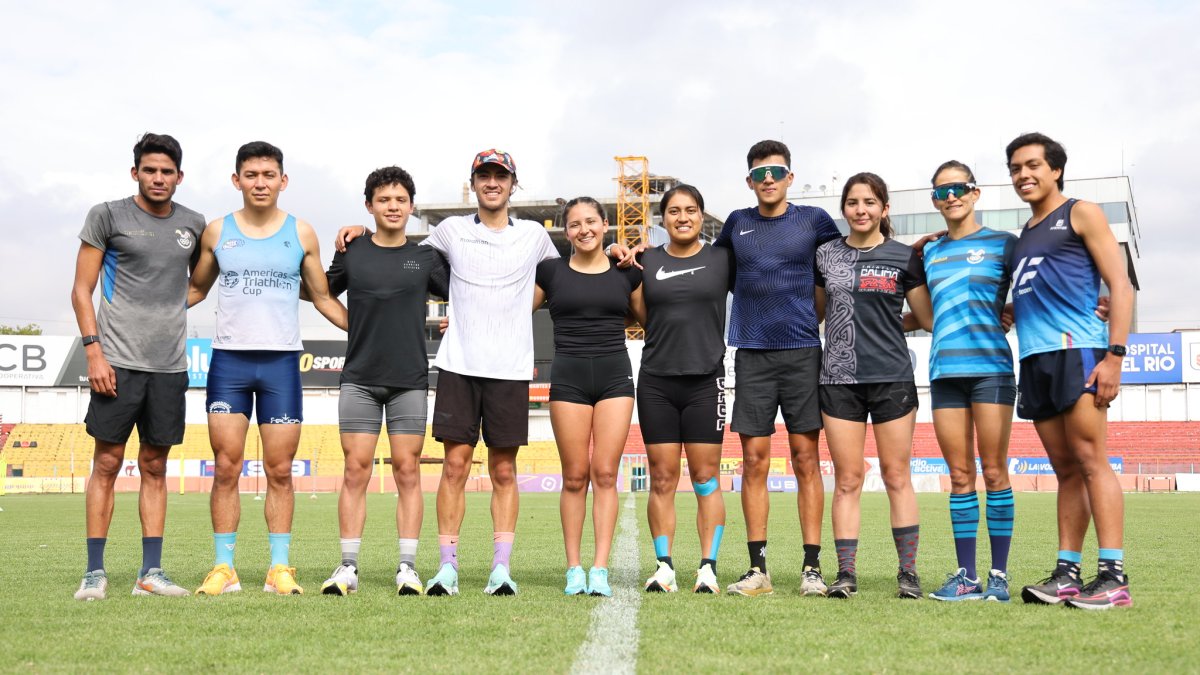 Los deportistas que forman parte del Team Ecuador para Copa Panamericana en Salinas.