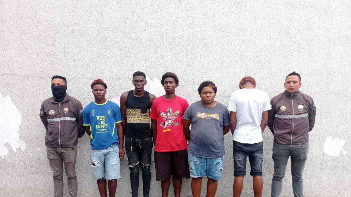 Sospechosos. Cinco personas detenidas son investigadas por la muerte de Víctor Velásquez Almeida.